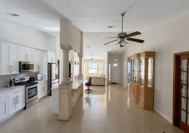 Photo 3 of Single family home for sale at 822 Valnera Ct, Kissimmee, FL 34758 | MLS# O6446766 | Listing updated on 2026-10-08