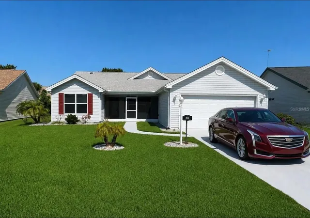 Photo 1 of Single family home for sale at 806 San Salvador Dr, Lady Lake, FL 32159 | MLS# TB8554349 | Listing updated on 2026-10-03