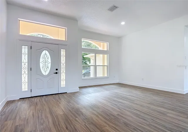 Photo 4 of Single family home for sale at 4203 Lugano Ct, Kissimmee, FL 34746 | MLS# O6446768 | Listing updated on 2026-10-27