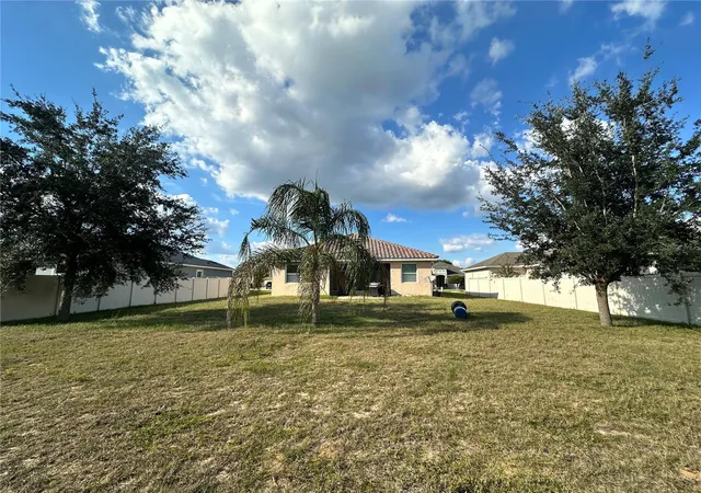 Photo 2 of Single family home for sale at 480 Bellissimo Pl, Howey In The Hills, FL 34737 | MLS# A4708264 | Listing updated on 2026-10-08