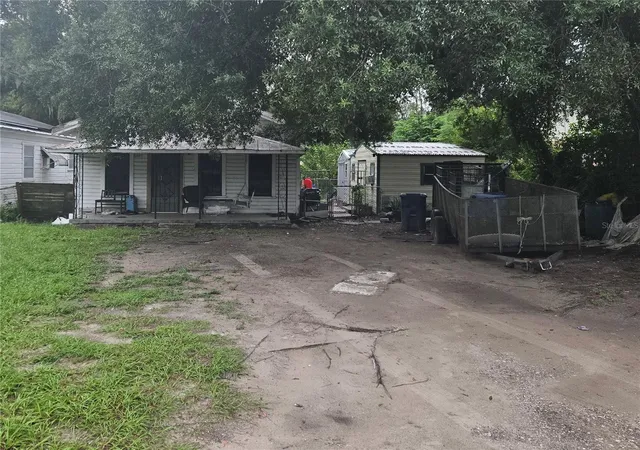 Photo 1 of Single family home for sale at 4405 E Henry Ave, Tampa, FL 33610 | MLS# TB8554356 | Listing updated on 2026-10-10