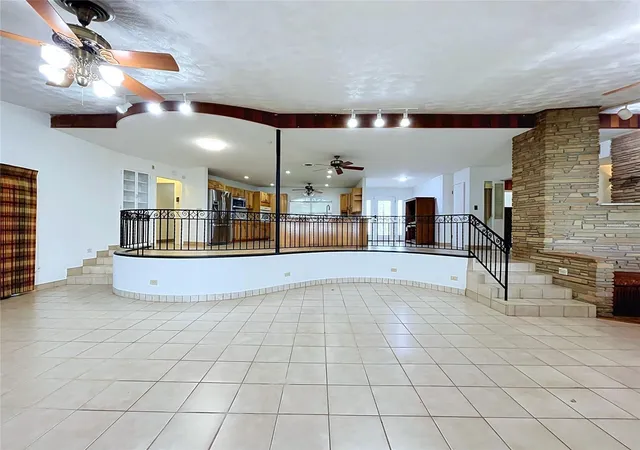 Photo 4 of Single family home for sale at 1348 Edgewater Beach Dr, Lakeland, FL 33805 | MLS# TB8554361 | Listing updated on 2026-10-29