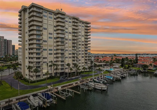 Photo 1 of Condo for sale at 1621 Gulf Blvd #1604, Clearwater Beach, FL 33767 | MLS# TB8554363 | Listing updated on 2026-10-08