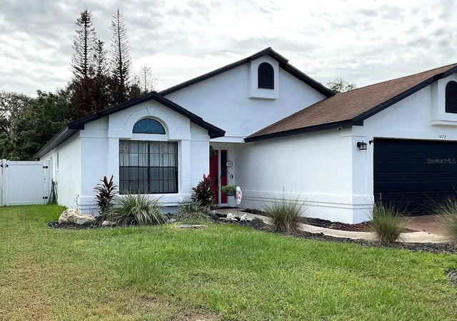 Photo 2 of Single family home for sale at 1078 Manigan Ave, Oviedo, FL 32765 | MLS# O6446773 | Listing updated on 2026-10-06