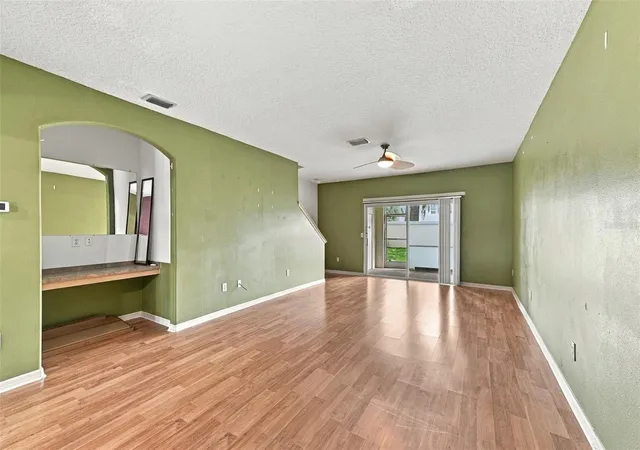 Photo 4 of Townhouse for sale at 3463 High Hampton Cir, Tampa, FL 33610 | MLS# TB8554366 | Listing updated on 2026-10-03