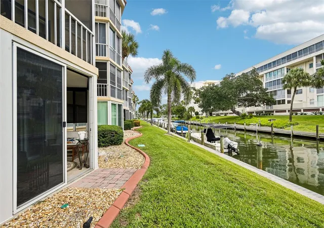 Photo 1 of Condo for sale at 1300 N Portofino Dr #105, Sarasota, FL 34242 | MLS# A4708269 | Listing updated on 2026-10-04