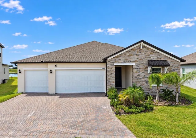 Photo 2 of Single family home for sale at 12564 Colonnade Vista Dr, Riverview, FL 33579 | MLS# TB8554376 | Listing updated on 2026-10-03