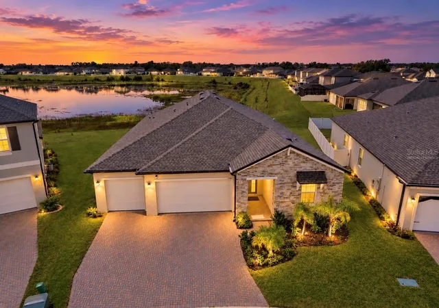 Photo 3 of Single family home for sale at 12564 Colonnade Vista Dr, Riverview, FL 33579 | MLS# TB8554376 | Listing updated on 2026-10-03
