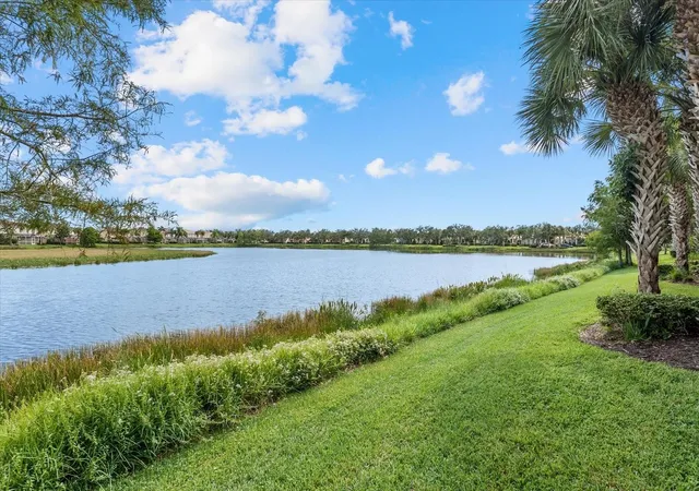 Photo 2 of Condo for sale at 5725 Fossano Dr #706, Sarasota, FL 34238 | MLS# A4708271 | Listing updated on 2026-10-22