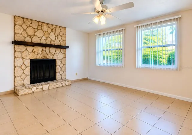 Photo 4 of Single family home for sale at 824 E 9th Avenue, New Smyrna Beach, FL 32169 | MLS# A4708272 | Listing updated on 2026-10-08