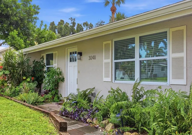 Photo 1 of Single family home for sale at 3048 Savage Rd, Sarasota, FL 34231 | MLS# A4708273 | Listing updated on 2026-10-05