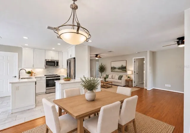 Photo 2 of Single family home for sale at 913 Sutton Pl, Palm Harbor, FL 34684 | MLS# TB8554386 | Listing updated on 2026-10-05