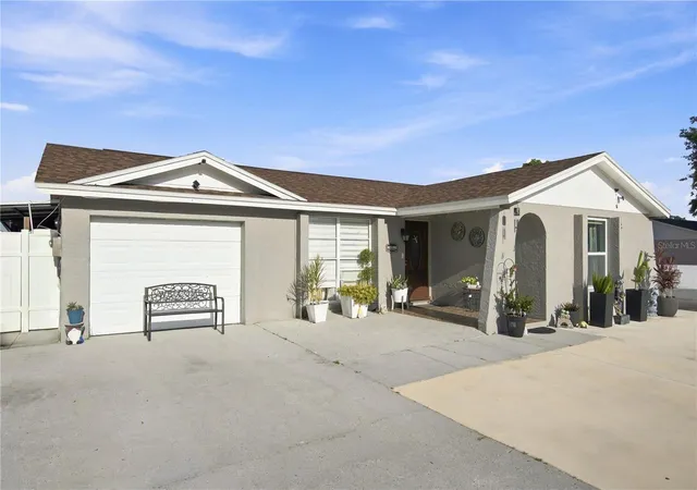 Photo 1 of Single family home for sale at 9610 Shalimar Ct, Tampa, FL 33615 | MLS# TB8554387 | Listing updated on 2026-10-03