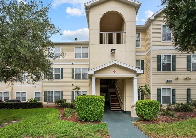 Condo for sale at 18235 Bridle Clb Dr #18235, TAMPA, FL 33647 | MLS# TB8554392