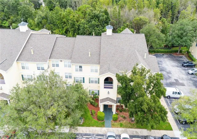 Photo 3 of Condo for sale at 18235 Bridle Clb Dr #18235, Tampa, FL 33647 | MLS# TB8554392 | Listing updated on 2026-10-03