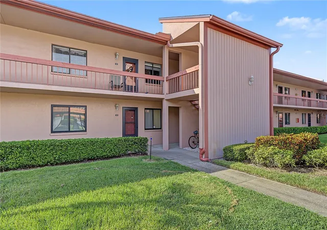 Photo 1 of Condo for sale at 110 Lakeside Ct #110, Oldsmar, FL 34677 | MLS# TB8554398 | Listing updated on 2026-10-06
