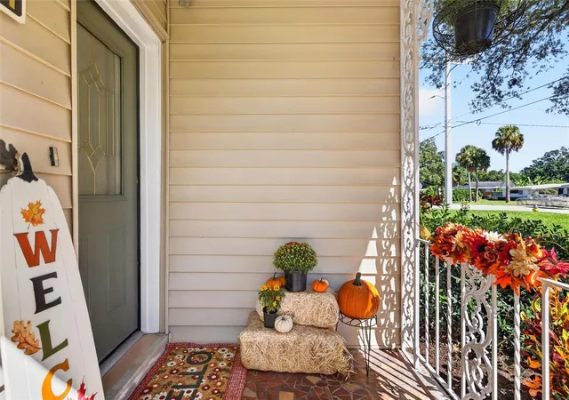 Photo 3 of Single family home for sale at 201 Melrose Ave, Ormond Beach, FL 32174 | MLS# FC321866 | Listing updated on 2026-10-28