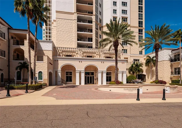 Condo for sale at 300 Beach Dr NE #1804, Saint Petersburg, FL 33701 | MLS# TB8554399