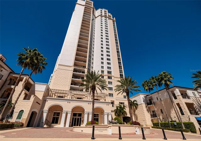 Photo 4 of Condo for sale at 300 Beach Dr NE #1804, Saint Petersburg, FL 33701 | MLS# TB8554399 | Listing updated on 2026-10-16
