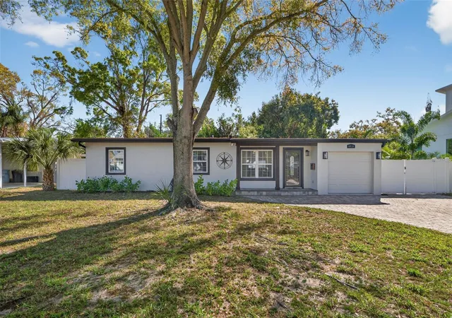 Photo 1 of Single family home for sale at 4420 Pompano Dr Se, Saint Petersburg, FL 33705 | MLS# TB8554400 | Listing updated on 2026-10-04
