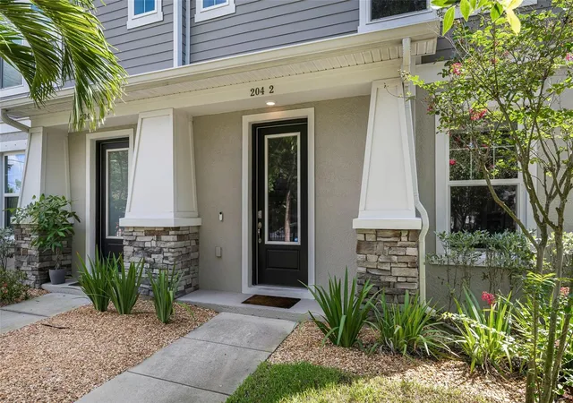Photo 2 of Townhouse for sale at 204 S Albany Ave #2, Tampa, FL 33606 | MLS# TB8554404 | Listing updated on 2026-10-03