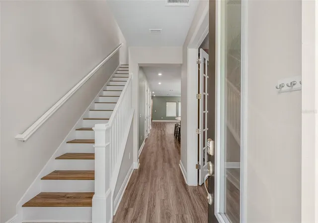 Photo 3 of Townhouse for sale at 204 S Albany Ave #2, Tampa, FL 33606 | MLS# TB8554404 | Listing updated on 2026-10-03