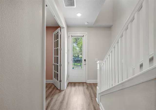 Photo 3 of Townhouse for sale at 204 S Albany Ave #2, Tampa, FL 33606 | MLS# TB8554404 | Listing updated on 2026-10-03
