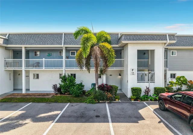 Photo 2 of Condo for sale at 22375 Edgewater Dr #120, Port Charlotte, FL 33980 | MLS# TB8554406 | Listing updated on 2026-10-07