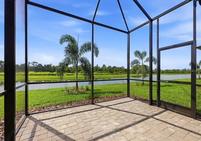 Photo 3 of Single family home for sale at 14733 Sunset Crst Ln, Parrish, FL 34219 | MLS# A4708278 | Listing updated on 2026-10-09
