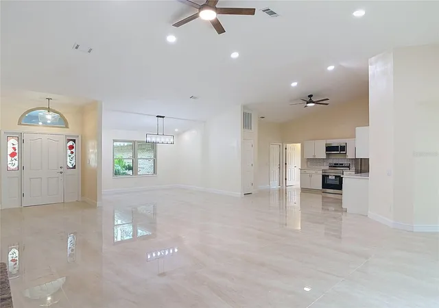 Photo 4 of Single family home for sale at 1395 Kettledrum Trl, Deltona, FL 32725 | MLS# V4951634 | Listing updated on 2026-10-09
