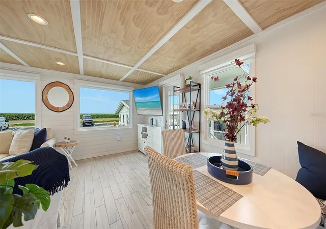 Photo 4 of Manufactured home for sale at 3710 Gulf Of Mexico Dr #A3, Longboat Key, FL 34228 | MLS# A4708279 | Listing updated on 2026-10-06