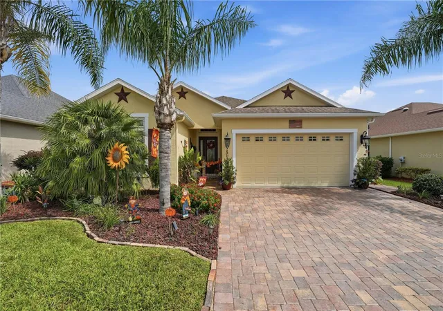 Photo 2 of Single family home for sale at 10331 Addison Shore Way, Oxford, FL 34484 | MLS# G5118560 | Listing updated on 2026-10-10