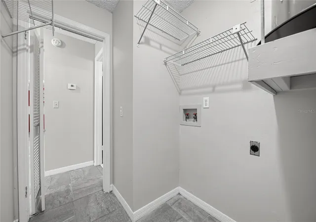 Photo 4 of Townhouse for sale at 523 Hunter Cir, Kissimmee, FL 34758 | MLS# O6446811 | Listing updated on 2026-10-07