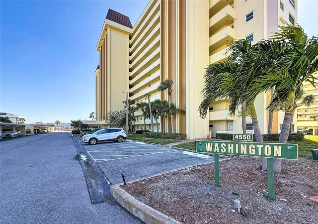 Photo 1 of Condo for sale at 4550 Cove Cir #106, Saint Petersburg, FL 33708 | MLS# TB8554414 | Listing updated on 2026-10-16