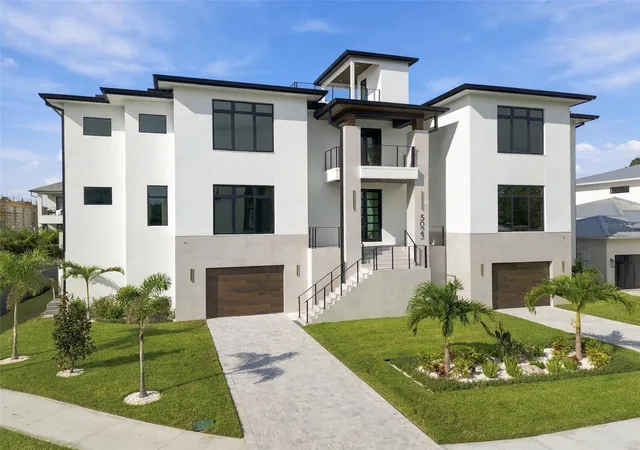 Photo 2 of Mansion for sale at 5023 W Leona St, Tampa, FL 33629 | MLS# TB8554417 | Listing updated on 2026-10-04