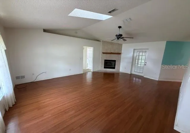 Photo 1 of Single family home for sale at 5304 SE 15th Court, Ocala, FL 34480 | MLS# S5158776 | Listing updated on 2026-10-06