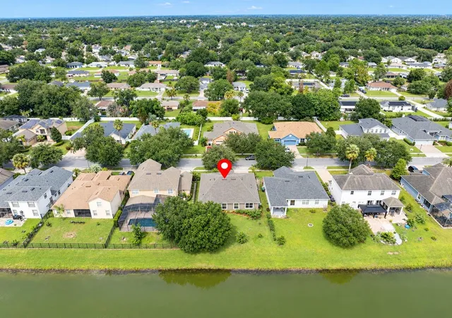Photo 2 of Single family home for sale at 8036 Crushed Pepper Ave, Orlando, FL 32817 | MLS# S5158778 | Listing updated on 2026-10-07