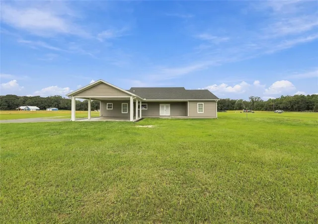 Photo 4 of Single family home for sale at 20875 NW 207th Terrace, High Springs, FL 32643 | MLS# GC543932 | Listing updated on 2026-10-09