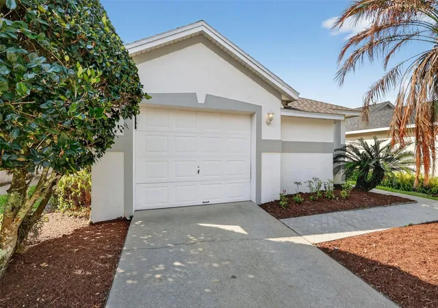 Photo 3 of Single family home for sale at 3022 Andover Ct, Mount Dora, FL 32757 | MLS# G5118564 | Listing updated on 2026-10-03