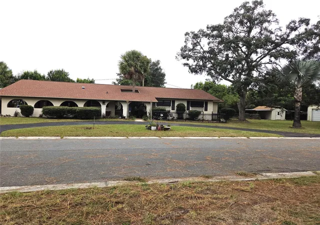 Single family home for sale at 1848 NE 40th Circle, OCALA, FL 34470 | MLS# OM733365