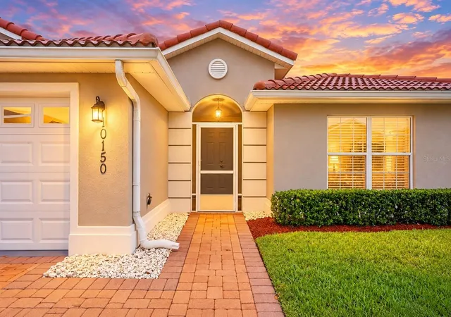 Photo 3 of Single family home for sale at 10150 Mainsail Dr, Oxford, FL 34484 | MLS# G5118567 | Listing updated on 2026-10-10