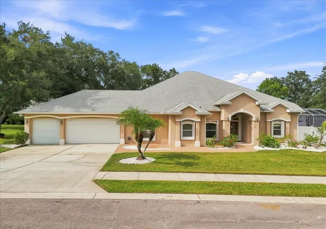 Photo 2 of Single family home for sale at 124 Sonya Dr, Cocoa, FL 32926 | MLS# O6446833 | Listing updated on 2026-10-03