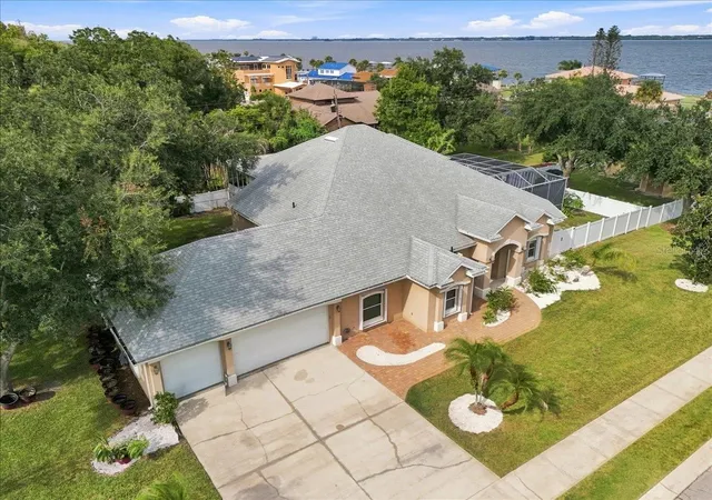 Photo 4 of Single family home for sale at 124 Sonya Dr, Cocoa, FL 32926 | MLS# O6446833 | Listing updated on 2026-10-03
