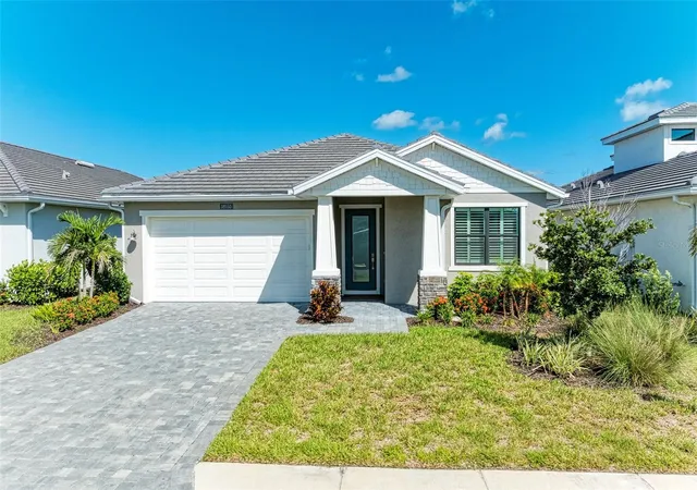 Photo 1 of Single family home for sale at 18530 Midsummer Pl, Venice, FL 34293 | MLS# TB8554429 | Listing updated on 2026-10-06