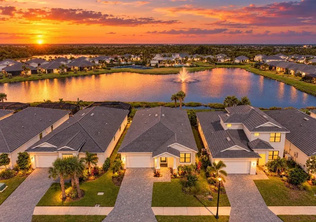 Photo 1 of Single family home for sale at 18530 Midsummer Pl, Venice, FL 34293 | MLS# TB8554429 | Listing updated on 2026-10-21