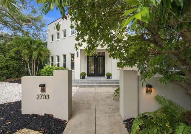Photo 3 of Single family home for sale at 2703 W Price Ave, Tampa, FL 33611 | MLS# TB8554430 | Listing updated on 2026-10-06