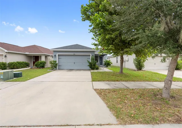 Photo 3 of Single family home for sale at 7310 Indigo Oasis Ct, Gibsonton, FL 33534 | MLS# TB8554431 | Listing updated on 2026-10-09