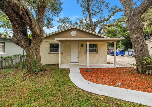 Photo 4 of Single family home for sale at 1306 E New Orleans Ave, Tampa, FL 33603 | MLS# TB8554435 | Listing updated on 2026-10-14