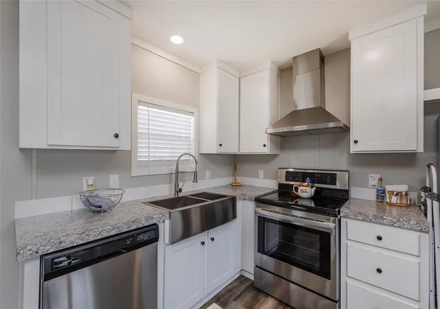 Photo 3 of Manufactured home for sale at 8207 Charlin Pkwy, Orlando, FL 32822 | MLS# V4951638 | Listing updated on 2026-10-08