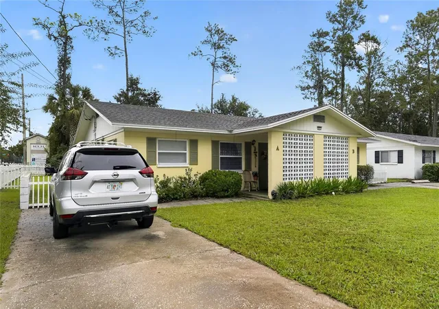 Photo 3 of Multi family home for sale at 3823 Nw 45th Street, Gainesville, FL 32606 | MLS# GC543935 | Listing updated on 2026-10-08